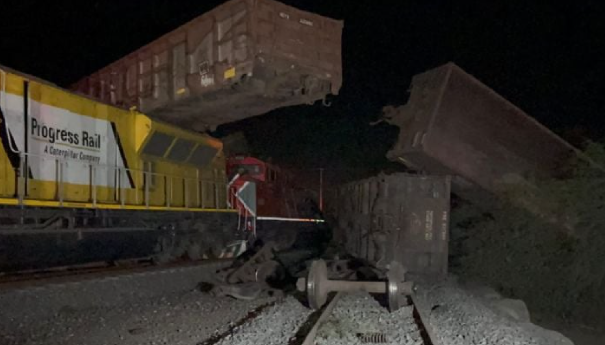 Chocan locomotoras de frente en Jalisco